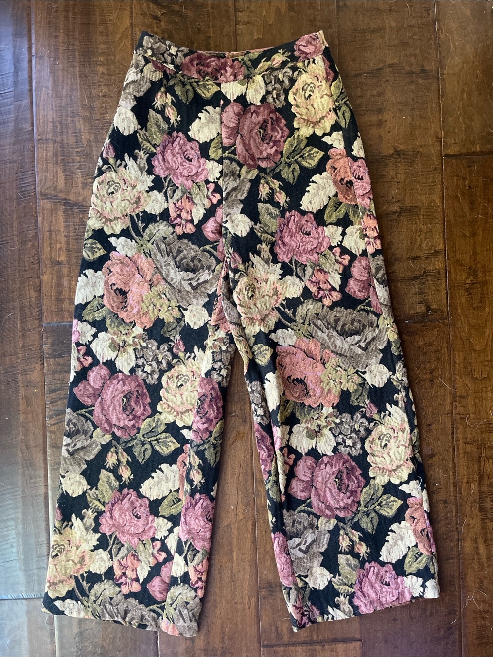 Floral vintage style tapestry jaquard wide leg pants, Sz. S
